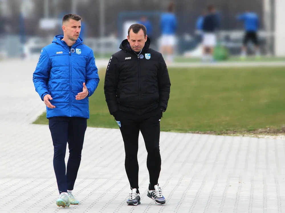 MOL – Új Európa 13